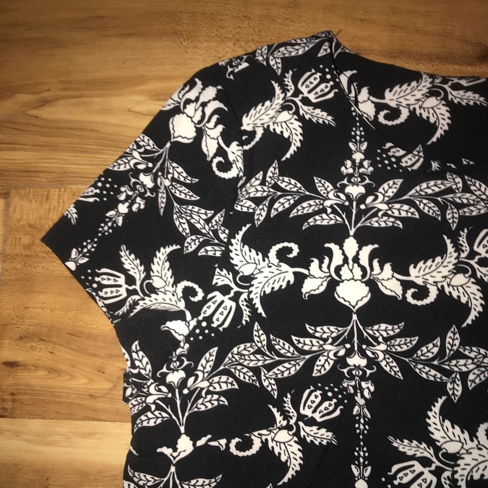 Philosophy Black and White Printed Dress - Picture 5 of 8